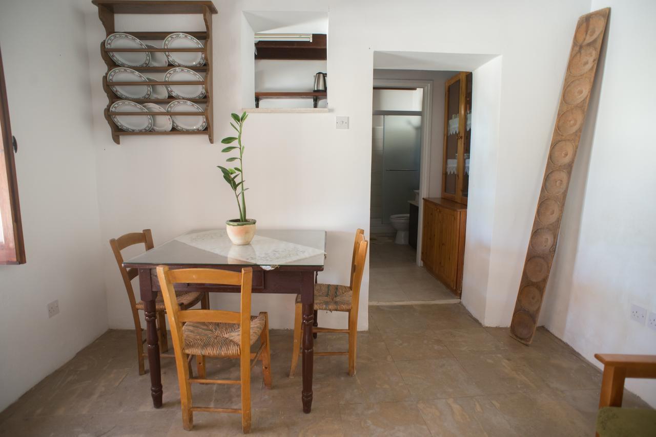 Pensjonat Chloe'S House Pano Akourdalia Zewnętrze zdjęcie