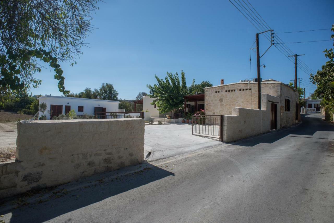 Pensjonat Chloe'S House Pano Akourdalia Zewnętrze zdjęcie